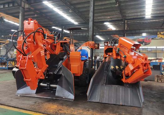 當(dāng)扒渣機(jī)出現(xiàn)液壓油缸漏油的情況，怎么處理呢？