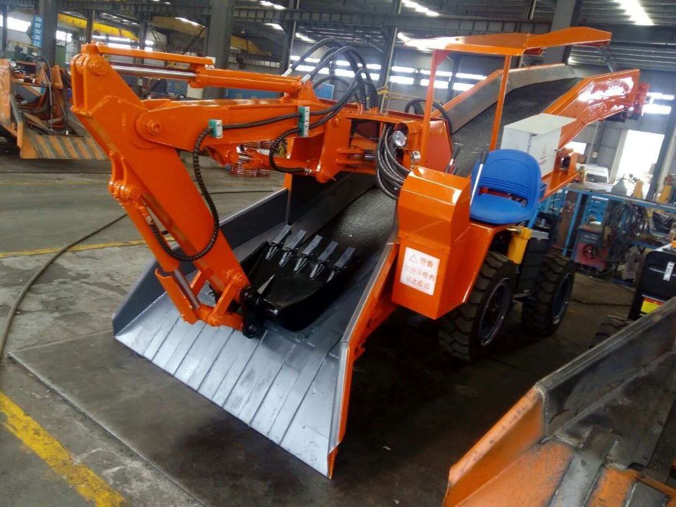 小型扒渣機(jī)如何有效避免*事故，這三大項(xiàng)操作規(guī)程要牢記 